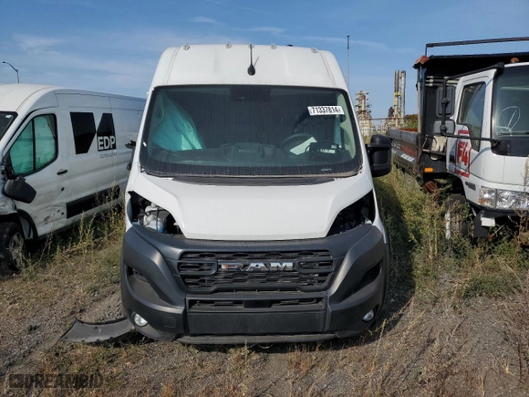 2023 Ram ProMaster Cargo Van with VIN 3C6LRVCG5PE585594, listed as a Copart auction lot 71337814 with 13,650 mi miles and Salvage Title. Bid and sale history available at carsss.com. Image 5.