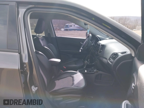 2019 Jeep Compass Latitude with VIN 3C4NJDBB4KT593022, listed as a IAAI auction lot 41627841 with 69,443 mi miles and . Bid and sale history available at DreamBid. Image 5.