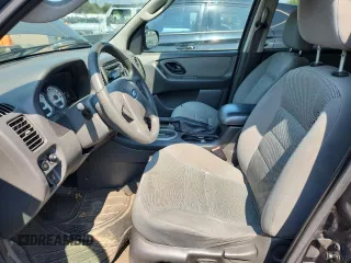 2005 Ford Escape XLT with VIN 1FMYU93135DA09027, listed as a Copart auction lot 63322395 with 144,020 mi miles and Clean title. Bid and sale history available at DreamBid. Image 7.