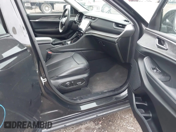 2023 Jeep Grand Cherokee Limited с VIN 1C4RJHBG3P8844297, выставлен на аукционе IAAI как лот 41854660 с пробегом 35 721 миль миль и . История ставок и продаж доступна на DreamBid. Изображение 5.