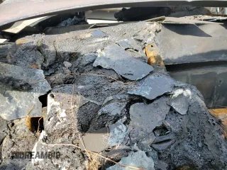 1999 Dodge 2500 z VIN 3B7KF26Z2XM526971, wystawiony jako Copart lot #54605525 z przebiegiem Nie podano mil oraz Szkody całkowita. Historia ofert i sprzedaży dostępna na DreamBid. Obrazek 9.