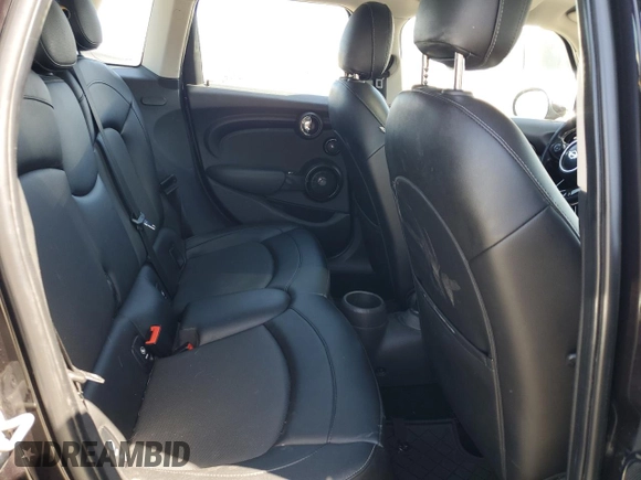 2015 MINI Hardtop 4 Door z VIN WMWXS5C57FT829133, wystawiony jako Copart lot #58764405 z przebiegiem 63 774 mil mil oraz Szkoda całkowita • Salvage title. Historia ofert i sprzedaży dostępna na DreamBid. Obrazek 10.