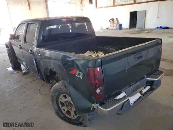 2005 Chevrolet Colorado 1SF LS Z71 with VIN 1GCDT136658124524, listed as a Copart auction lot 89008035 with 247,984 mi miles and Salvage Title. Bid and sale history available at carsss.com. Image 2.