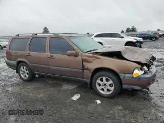 1999 Volvo V70 XC with VIN YV1LZ56D0X2598786, listed as a Copart auction lot 43061625 with 139,388 mi miles and Salvage Title. Bid and sale history available at carsss.com. Image 4.