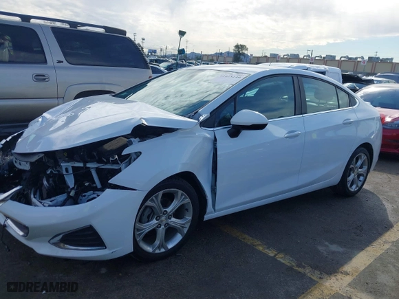 2019 Chevrolet Cruze Premier with VIN 1G1BF5SM6K7114379, listed as a IAAI auction lot 41425240 with 37,965 mi miles. Bid and sale history available at carsss.com. Image 14.