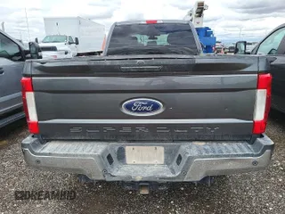 2019 Ford F-250 XL with VIN 1FT7W2BT3KEF53800, listed as a IAAI auction lot 42670822 with 180,316 mi miles and . Bid and sale history available at DreamBid. Image 5.
