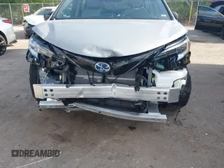 2025 Toyota Sienna XSE z VIN 5TDDRKEC5SS252980, wystawiony jako IAAI lot #42120671 z przebiegiem 204 mil mil oraz . Historia ofert i sprzedaży dostępna na DreamBid. Obrazek 6.