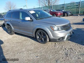 2018 Dodge Journey Crossroad with VIN 3C4PDDGG3JT388309, listed as a IAAI auction lot 41586592 with 1 mi miles. Bid and sale history available at carsss.com. Image 1.