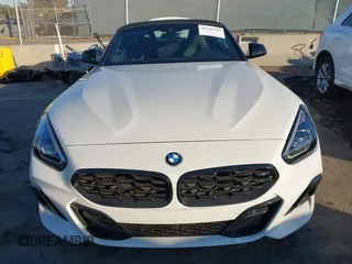 2023 BMW Z4 sDrive30i with VIN WBAHF3C00PWY17214, listed as a IAAI auction lot 41289705 with 3,412 mi miles. Bid and sale history available at carsss.com. Image 12.