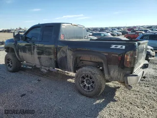 2009 Chevrolet Silverado 1500 LT with VIN 1GCEK29039Z161062, listed as a Copart auction lot 42118485 with 204,963 mi miles and Salvage Title. Bid and sale history available at carsss.com. Image 2.
