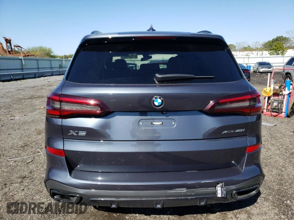 2022 BMW X5 xDrive40i with VIN 5UXCR6C08N9M46142, listed as a Copart auction lot 50332603 with 8,437 mi miles. Bid and sale history available at carsss.com. Image 6.