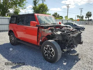 2022 Ford Bronco with VIN 1FMDE5BH7NLA89196, listed as a Copart auction lot 55729305 with 35,813 mi miles and Non Repairable. Bid and sale history available at DreamBid. Image 4.