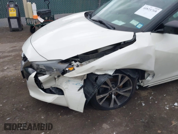 2017 Nissan Maxima SV with VIN 1N4AA6AP5HC447844, listed as a IAAI auction lot 40824768 with 90,488 mi miles. Bid and sale history available at carsss.com. Image 6.
