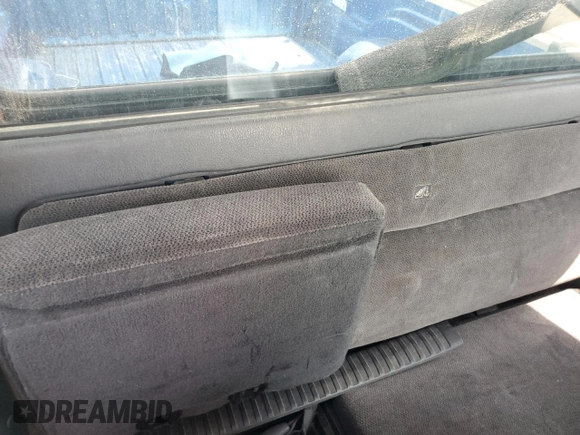 2001 Dodge Dakota Sport z VIN 1B7GG22N61S246488, wystawiony jako Copart lot #55650825 z przebiegiem 142 192 mil mil oraz Szkoda całkowita • Salvage title. Historia ofert i sprzedaży dostępna na DreamBid. Obrazek 10.