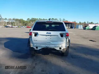 2017 Jeep Grand Cherokee Laredo with VIN 1C4RJFAG7HC688625, listed as a IAAI auction lot 41295860 with 115,714 mi miles. Bid and sale history available at carsss.com. Image 16.