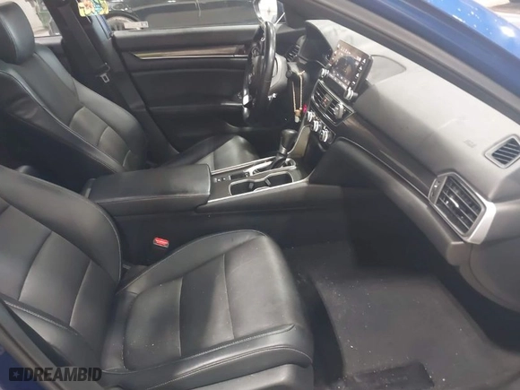 2018 Honda Accord Sedan Sport 1.5T with VIN 1HGCV1F32JA137721, listed as a IAAI auction lot 41849720 with 88,498 mi miles. Bid and sale history available at carsss.com. Image 5.