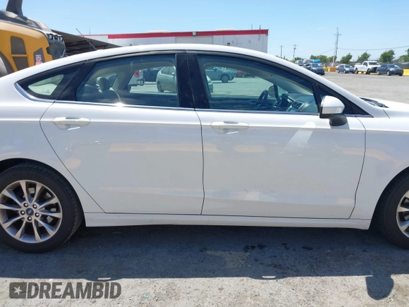 2017 Ford Fusion SE с VIN 3FA6P0HD2HR313811, выставлен на аукционе IAAI как лот 42460885 с пробегом 170 591 миль миль и . История ставок и продаж доступна на DreamBid. Изображение 13.