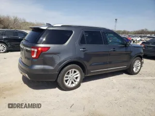 2017 Ford Explorer XLT with VIN 1FM5K7D83HGE38311, listed as a Copart auction lot 49620475 with Not Provided miles and Salvage Title. Bid and sale history available at carsss.com. Image 3.