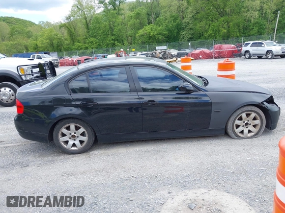 2007 BMW 3 Series 328i with VIN WBAVA335X7PV64572, listed as a IAAI auction lot 42159689 with 209,335 mi miles and . Bid and sale history available at DreamBid. Image 13.