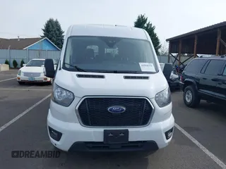 2024 Ford Transit Passenger XL with VIN 1FBAX2C83RKA51950, listed as a IAAI auction lot 41958350 with 22,811 mi miles. Bid and sale history available at carsss.com. Image 12.