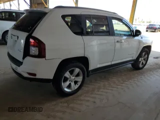 2016 Jeep Compass Latitude z VIN 1C4NJCEAXGD633548, wystawiony jako Copart lot #59866875 z przebiegiem 193 695 mil mil oraz Szkoda całkowita • Salvage title. Historia ofert i sprzedaży dostępna na DreamBid. Obrazek 3.