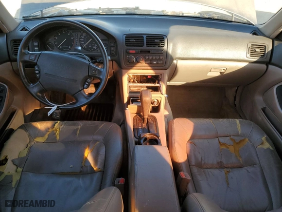 1991 Acura Legend L w/Cloth with VIN JH4KA7662MC029951, listed as a Copart auction lot 88369005 with 129,012 mi miles and Salvage Title. Bid and sale history available at carsss.com. Image 8.