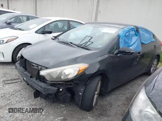 2015 Kia Forte LX with VIN KNAFX4A69F5279165, listed as a IAAI auction lot 42020060 with 1 mi miles. Bid and sale history available at carsss.com. Image 2.