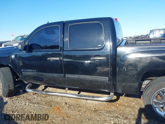 2013 Chevrolet Silverado 1500 LT with VIN 3GCPKSE78DG283761, listed as a IAAI auction lot 41896999 with 224,151 mi miles and . Bid and sale history available at DreamBid. Image 14.