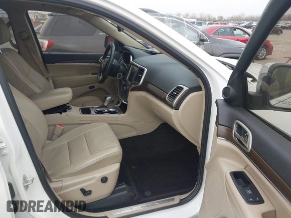 2017 Jeep Grand Cherokee Limited with VIN 1C4RJEBG7HC696166, listed as a IAAI auction lot 41712752 with 88,162 mi miles. Bid and sale history available at carsss.com. Image 5.
