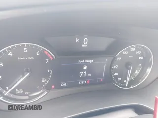 2020 Cadillac XT4 FWD Luxury z VIN 1GYAZAR4XLF146598, wystawiony jako IAAI lot #42211317 z przebiegiem 37 313 mil mil oraz . Historia ofert i sprzedaży dostępna na DreamBid. Obrazek 7.