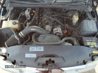 2002 GMC Sierra 1500 SLE z VIN 1GTEK19T92Z285346, wystawiony jako Copart lot #55022305 z przebiegiem 117 944 mil mil oraz Szkoda całkowita • Salvage title. Historia ofert i sprzedaży dostępna na DreamBid. Obrazek 11.
