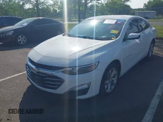 2019 Chevrolet Malibu LT with VIN 1G1ZD5ST8KF113767, listed as a IAAI auction lot 42166577 with 82,553 mi miles and . Bid and sale history available at carsss.com. Image 2.