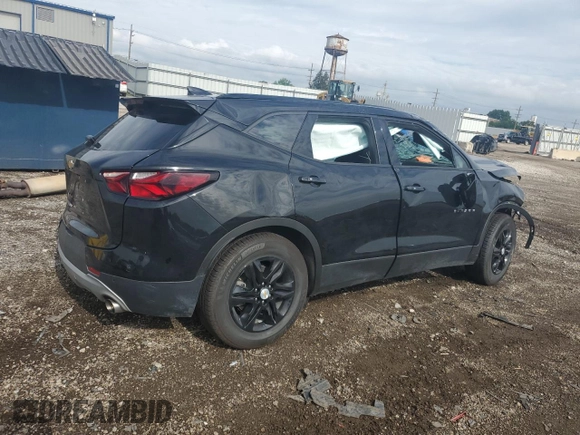 2022 Chevrolet Blazer LT z VIN 3GNKBHR48NS236491, wystawiony jako Copart lot #63805955 z przebiegiem Nie podano mil oraz Szkoda całkowita • Salvage title. Historia ofert i sprzedaży dostępna na DreamBid. Obrazek 3.