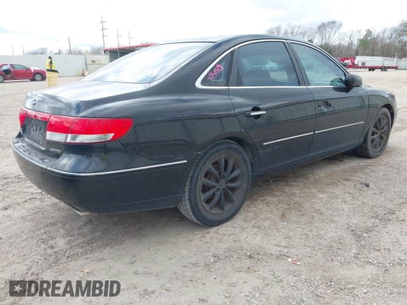 2006 Hyundai Azera SE with VIN KMHFC46F16A087393, listed as a IAAI auction lot 41475177 with 124,197 mi miles and . Bid and sale history available at DreamBid. Image 4.