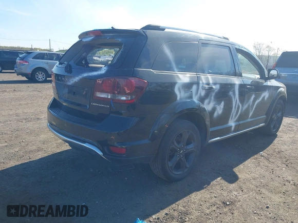 2020 Dodge Journey Crossroad z VIN 3C4PDCGB9LT212673, wystawiony jako IAAI lot #42100674 z przebiegiem Nie podano mil oraz . Historia ofert i sprzedaży dostępna na DreamBid. Obrazek 4.