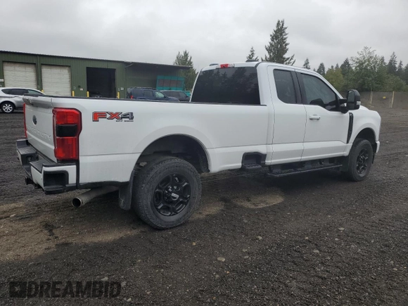 2023 Ford F-250 with VIN 1FT8X2BN0PEC27558, listed as a Copart auction lot 68699574 with 34,777 mi miles and Salvage title. Bid and sale history available at DreamBid. Image 3.