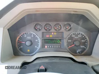 2008 Ford F-350 XL with VIN 1FTWX31R58ED57984, listed as a Copart auction lot 43121415 with 182,945 mi miles and Salvage Title. Bid and sale history available at DreamBid. Image 9.