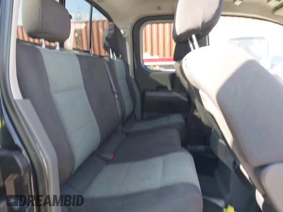 2005 Nissan Titan SE с VIN 1N6AA06B05N502007, выставлен на аукционе IAAI как лот 41374584 с пробегом Не указан миль и . История ставок и продаж доступна на DreamBid. Изображение 8.