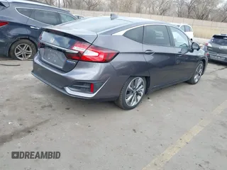2019 Honda Clarity Plug-In Hybrid with VIN JHMZC5F18KC006818, listed as a IAAI auction lot 41905854 with 85,135 mi miles. Bid and sale history available at carsss.com. Image 4.