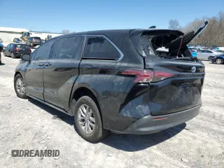 2022 Toyota Sienna XLE with VIN 5TDYRKEC8NS106689, listed as a Copart auction lot 49428235 with 115,719 mi miles and Salvage Title. Bid and sale history available at carsss.com. Image 2.