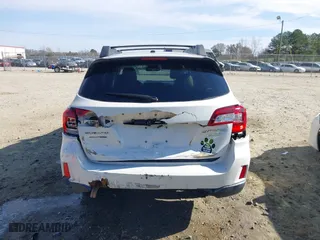 2015 Subaru Outback 2.5i Limited with VIN 4S4BSALC5F3258161, listed as a IAAI auction lot 41752985 with 127,644 mi miles. Bid and sale history available at carsss.com. Image 6.