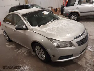 2013 Chevrolet Cruze LS with VIN 1G1PA5SH9D7224482, listed as a IAAI auction lot 41526451 with 243,367 mi miles. Bid and sale history available at carsss.com. Image 1.