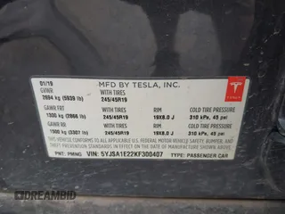 2019 Tesla Model S 75D with VIN 5YJSA1E22KF300407, listed as a IAAI auction lot 40034839 with 59,178 mi miles and . Bid and sale history available at DreamBid. Image 9.