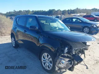 2021 Kia Soul LX with VIN KNDJ23AU8M7787150, listed as a IAAI auction lot 41234668 with 20,841 mi miles. Bid and sale history available at carsss.com. Image 1.