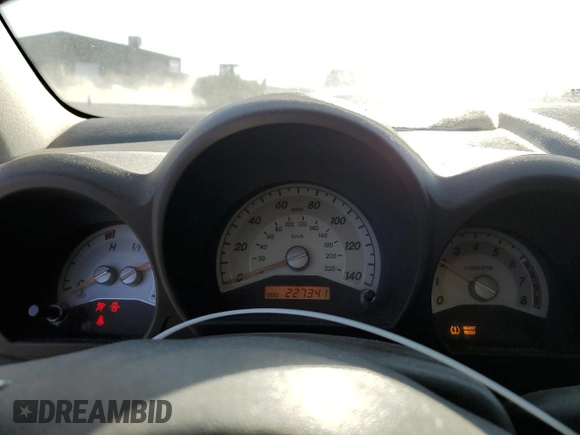 2009 Scion tC z VIN JTKDE167190282832, wystawiony jako Copart lot #53359705 z przebiegiem 227 341 mil mil oraz Szkoda całkowita • Salvage title. Historia ofert i sprzedaży dostępna na DreamBid. Obrazek 9.