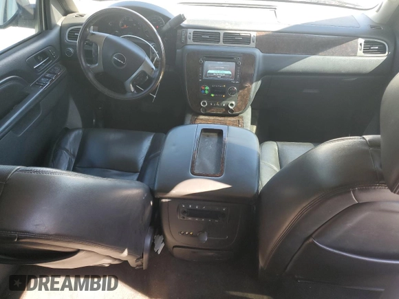 2014 GMC Yukon Denali with VIN 1GKS2EEF0ER130588, listed as a Copart auction lot 45232075 with 193,677 mi miles and Salvage Title. Bid and sale history available at carsss.com. Image 8.