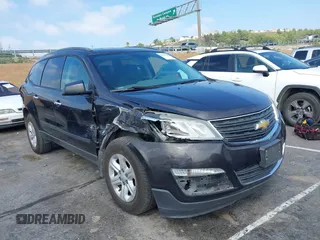 2016 Chevrolet Traverse LS z VIN 1GNKRFED1GJ253532, wystawiony jako IAAI lot #41881242 z przebiegiem 135 641 mil mil oraz . Historia ofert i sprzedaży dostępna na DreamBid. Obrazek 1.