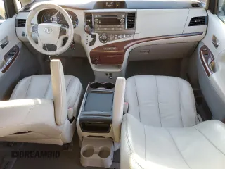 2011 Toyota Sienna XLE AAS with VIN 5TDYK3DC1BS170855, listed as a Copart auction lot 86829904 with 142,117 mi miles and Salvage Title. Bid and sale history available at carsss.com. Image 8.