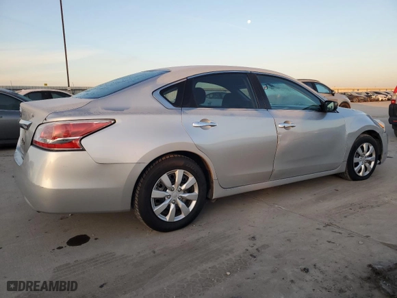 2015 Nissan Altima 2.5 with VIN 1N4AL3AP1FC240552, listed as a Copart auction lot 88729865 with 389,420 mi miles and Clean Title. Bid and sale history available at carsss.com. Image 3.