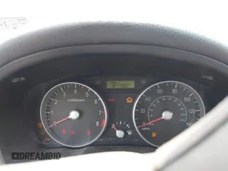 2009 Hyundai Accent GS z VIN KMHCM36C19U115633, wystawiony jako IAAI lot #42417691 z przebiegiem 187 780 mil mil oraz . Historia ofert i sprzedaży dostępna na DreamBid. Obrazek 7.